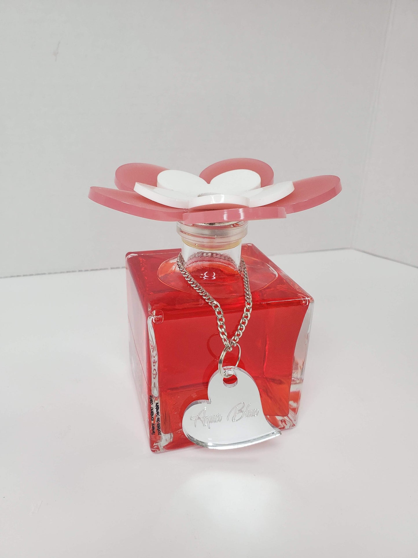 Debora Carlucci Collezione Renoir Diffusore quadrato grande rosso Bottiglia di profumo di melograno melograno con parte superiore a fiori vivaci 7 oz. #DC5807