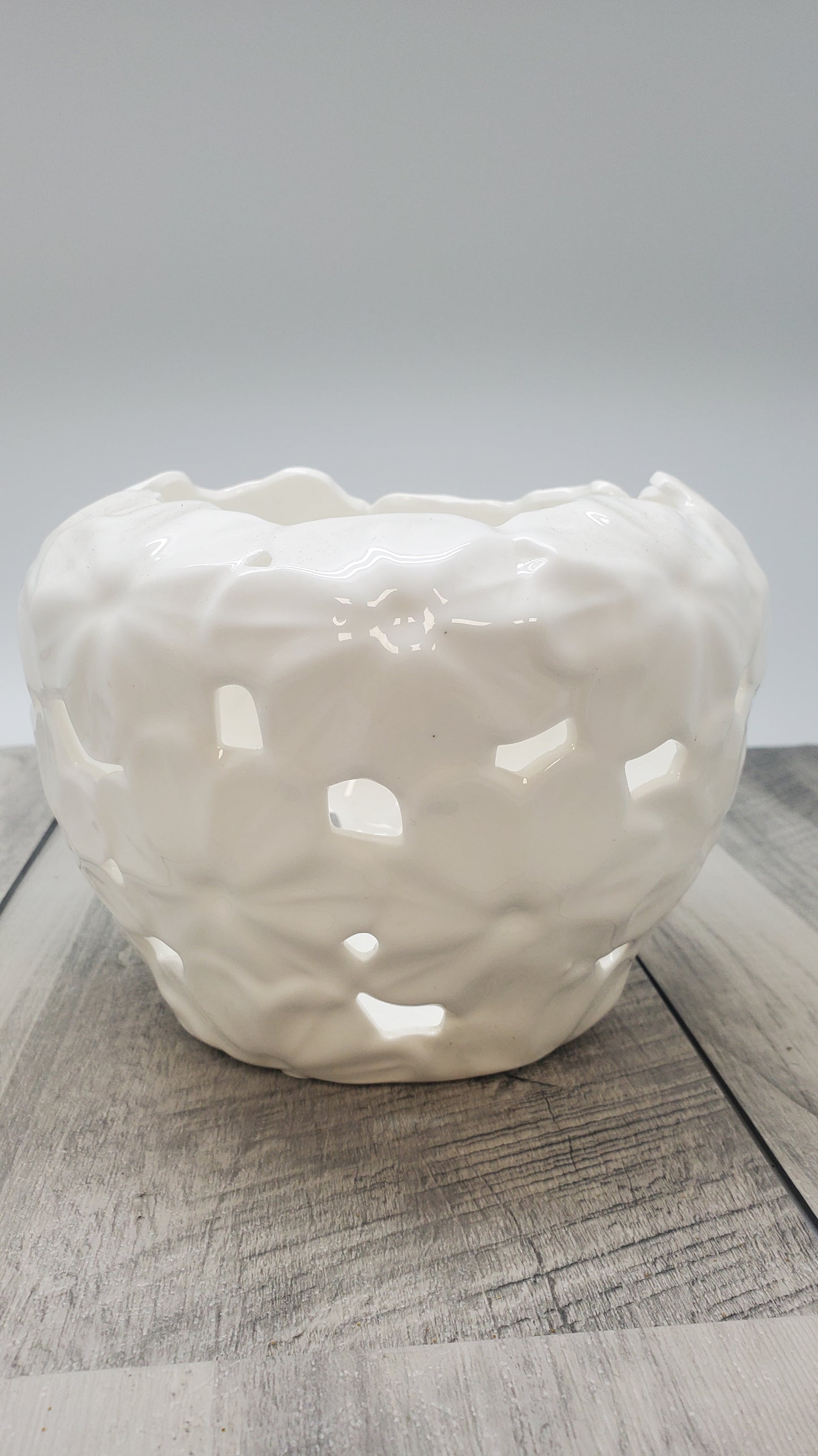 Ivory Porcelain Centerpiece Vase W/ Embossed Flower Décor #DC2653