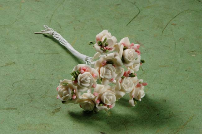 Flores rosas de porcelana rosa / azul / marfil - 144 piezas 61115