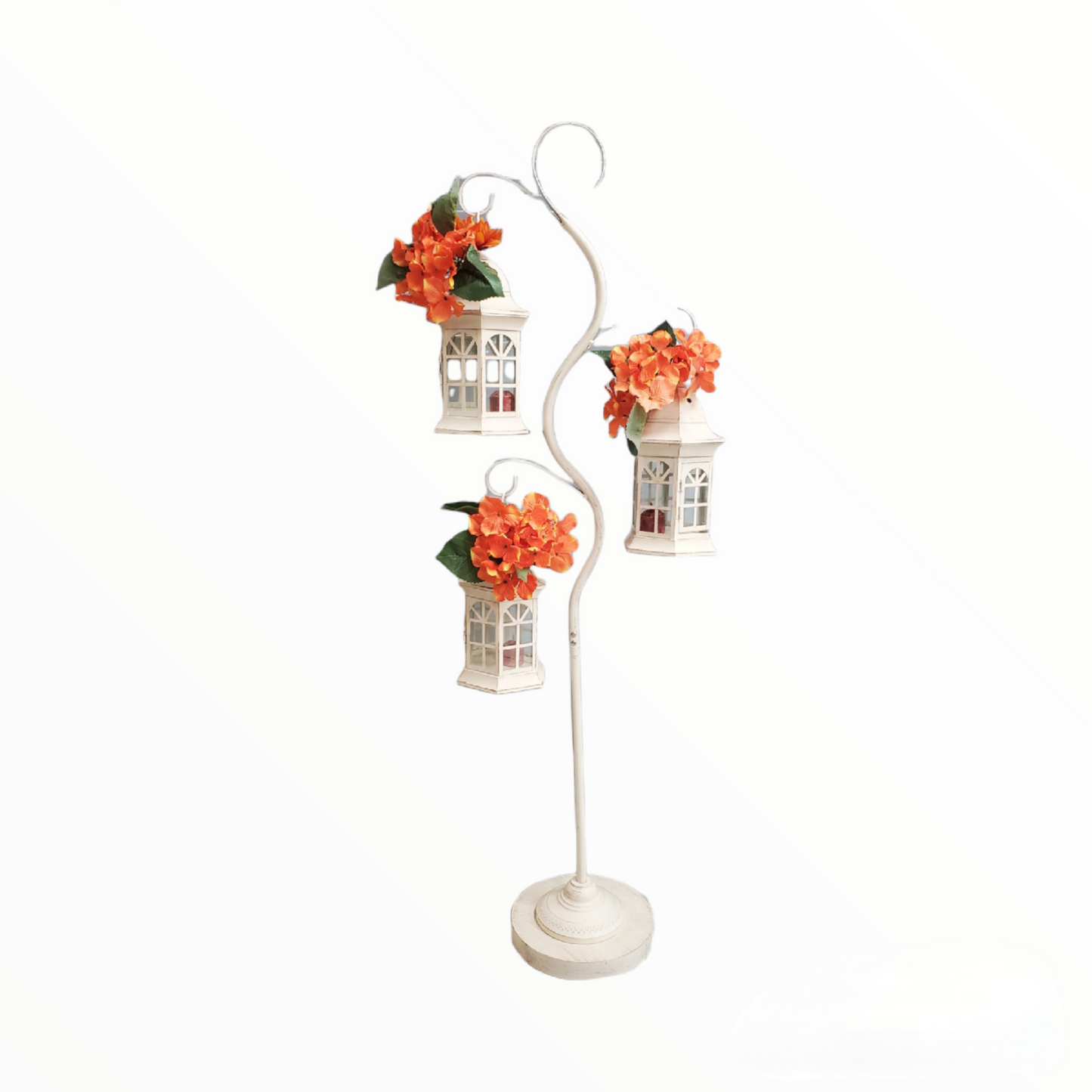 Soporte de metal con pieza central de tres linternas #34054