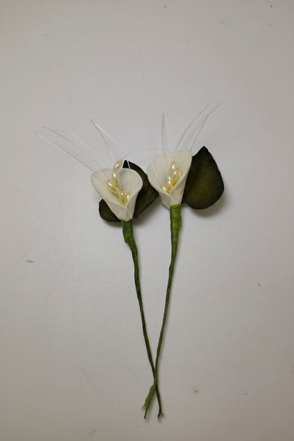 Ramo de flores de lirio de cala blanco w. Perlas flotantes- 12 piezas/bolsa ARF2086