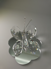 Carica l&#39;immagine nel visualizzatore di Gallery, Figurina farfalla italiana 24% cristallo e bianco di Murano #12557
