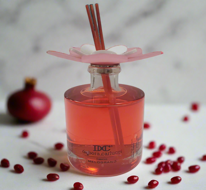 Debora Carlucci Collezione Renoir Diffusore rotondo rosso grande Melograno Melograno Bottiglia di profumo con fiore vibrante Top 7 oz. #DC5809