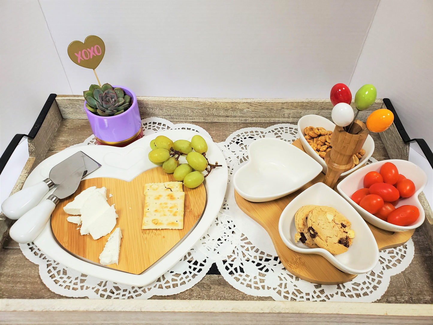 Debora Carlucci White Porcelain and Wood 3pc Cheese Cutting Board #DC4556