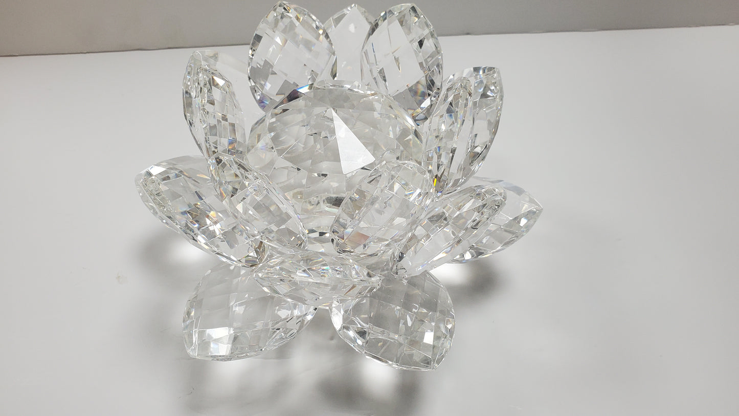 Centrotavola loto in cristallo italiano 12 x 12 x 8 #CR212