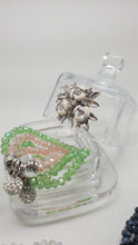 Load image into Gallery viewer, Debora Carlucci Italian Crystal Trinket Box W. Swarovski Crystal Brooch #DC2386
