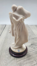 Load image into Gallery viewer, Giuseppe Armani  Cake topper/ Statue Bride and Groom

