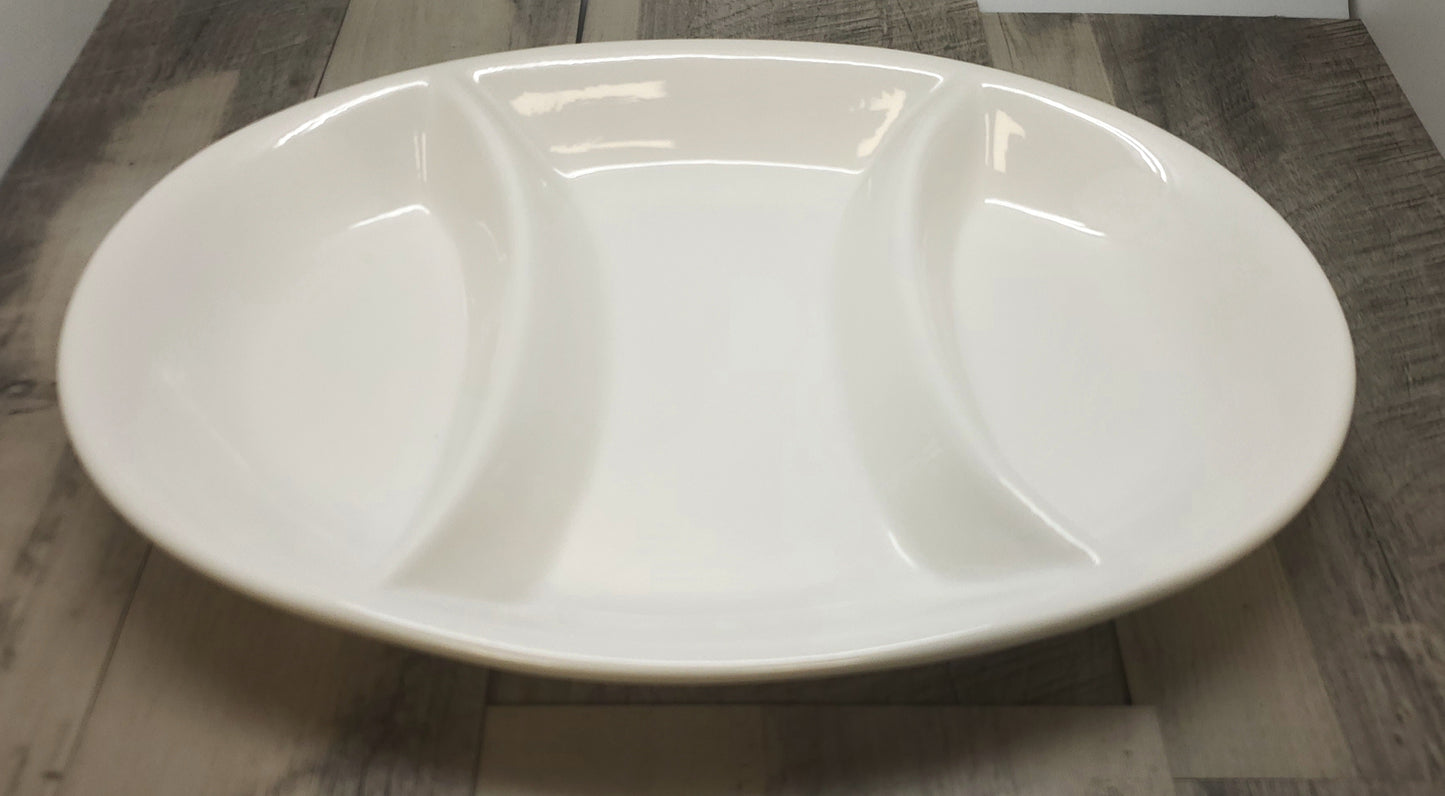 Cucina Italiana Ceramic 3 Section Appetizer Oval Serving Tray in White  #0041-W