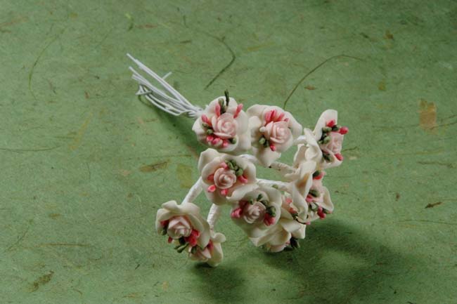Flores rosas de porcelana rosa / azul / marfil - 144 piezas 61115