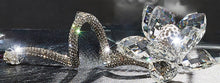 Cargar imagen en el visor de la galería, Debora Carlucci Flor de Swarovski con cuentas de cristal con tallo #6990
