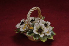 Load image into Gallery viewer, Porcelain Flower Bouquet Party Favor #7F609
