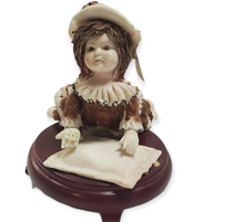 Load image into Gallery viewer, Porcelain Baby Girl Centerpieces #4D002

