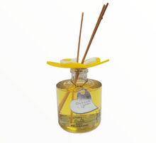 Carica l&#39;immagine nel visualizzatore di Gallery, Debora Carlucci Collezione Renoir Grande diffusore rotondo Bottiglia di profumo di argan dolce con parte superiore di fiori vibranti 7 once. #DC5801
