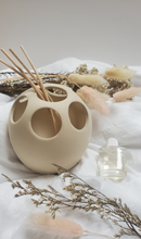 Carica l&#39;immagine nel visualizzatore di Gallery, Debora Carlucci Boho ispirato diffusore e profumo di aromaterapia sabbia # DC3313
