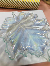 Cargar imagen en el visor de la galería, Debora Carlucci Leaf Candy Dish #JS2
